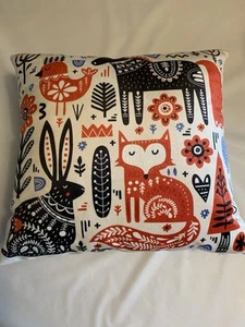 Hertford Wayfair Pillow Wild Animals - Picture 1 of 7