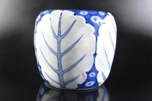 D3733: Japanese Old Seto-ware Blue&White Flower Muffle painting INCENSE BURNER - Picture 1 of 8