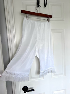 Vintage handmade white bloomers with lace and ruffle bottom size Small or Medium