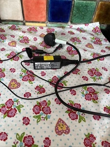CHICONY A13-040N3A AC Adaptor Laptop Charger 19V 2.1A 40W Genuine Part - Picture 1 of 15