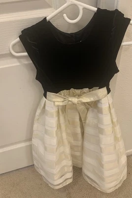 Girls Jona Michelle Holiday Dress : Black & Gold with Gold Bow Size 6 - Image 1 of 4