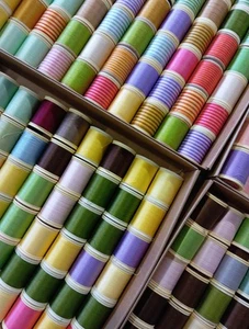 STOCK 205 spole DMC in 100% cotone titolo 50 (leggi descrizione) - Imagen 1 de 24