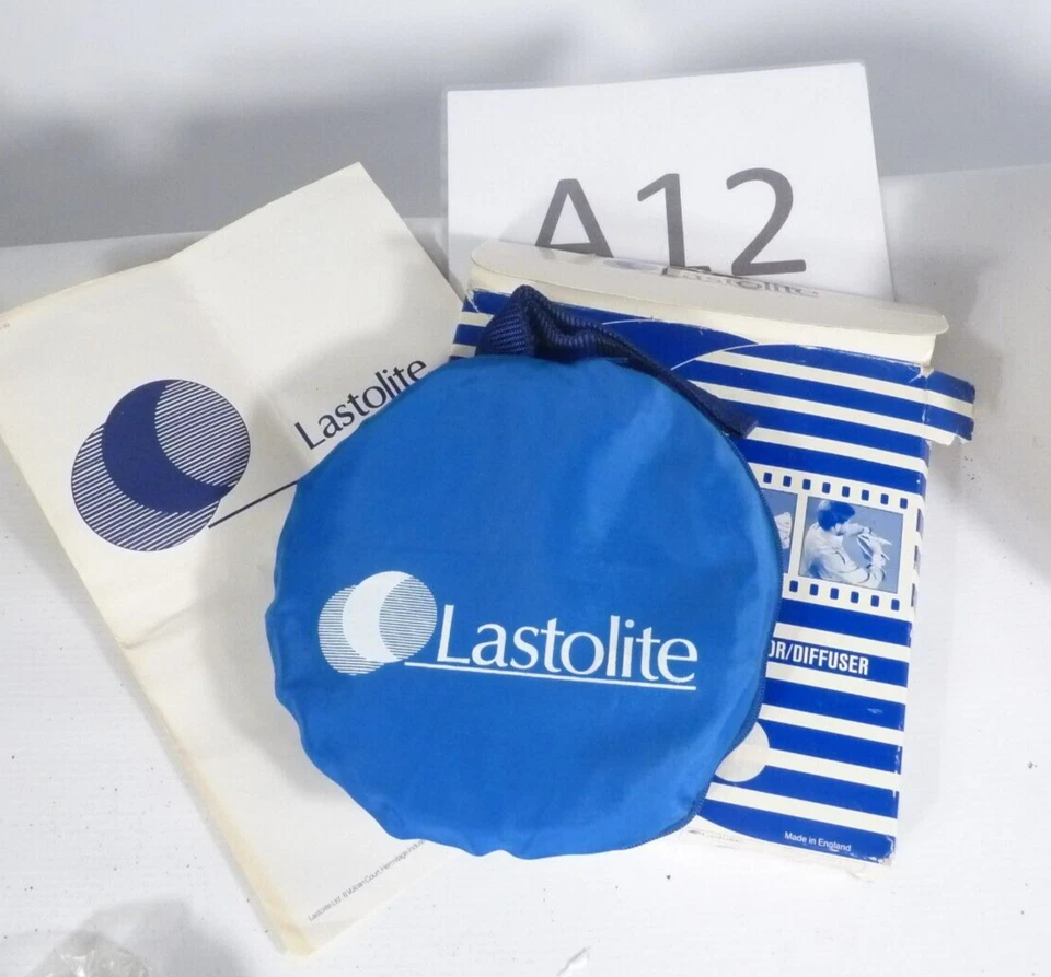 Lastolite Circular Photography Light Reflector Diffuser Gold/White 20`` - Image 1 of 3