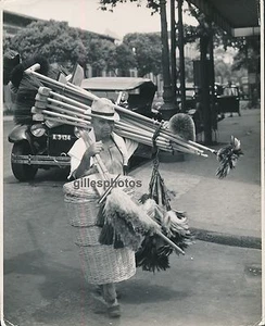 RIO DE JANEIRO c. 1950 - Marchand de Balais Brésil - DIV 575 - Picture 1 of 2