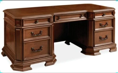 Executive Desk - Image 1 of 4