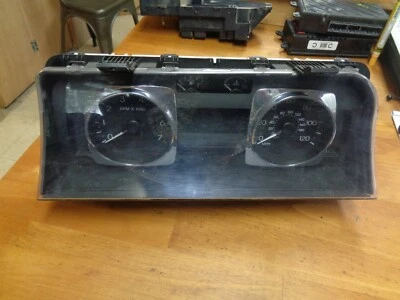 Grupo de velocímetro Lincoln Zephyr 06 MPH ID 6H6T-10849-AB a través de Aj    Foto 1 de 2