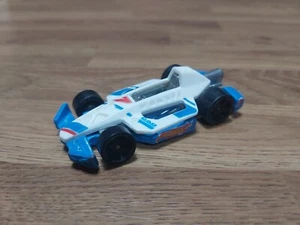 Coche de carreras dinámico Hot Wheels 2013 diecast HW Racing Arrow 110/250 - azul - Imagen 1 de 6