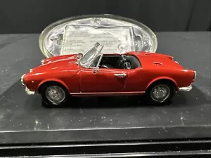 SOLIDO ALFA ROMEO GUILIETTA SPIDER 1958 RED DIECAST CAR 1:43 SCALE - Picture 1 of 21