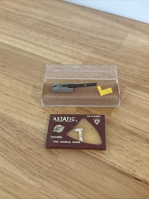 PHONOGRAPH CARTRIDGE Astatic 163D  EV 5097D EV 5166D MAGNAVOX 560350-1 560350-2 - Image 1 of 3
