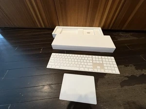 Apple Magic Keyboard with Numeric Keypad A1843 & Magic Trackpad 2 A1535 - Picture 1 of 17