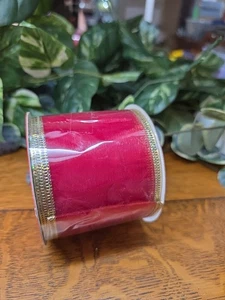 1 Roll Christmas House Red Shimmer Gold Wire Edged Ribbon 2.5" x 108” 9 ft - Picture 1 of 4