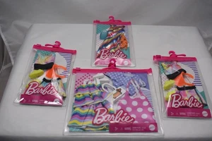Barbie’s Fashion Packs Of 4 Clothes & Accessories Brand New - In Package - Picture 1 of 6