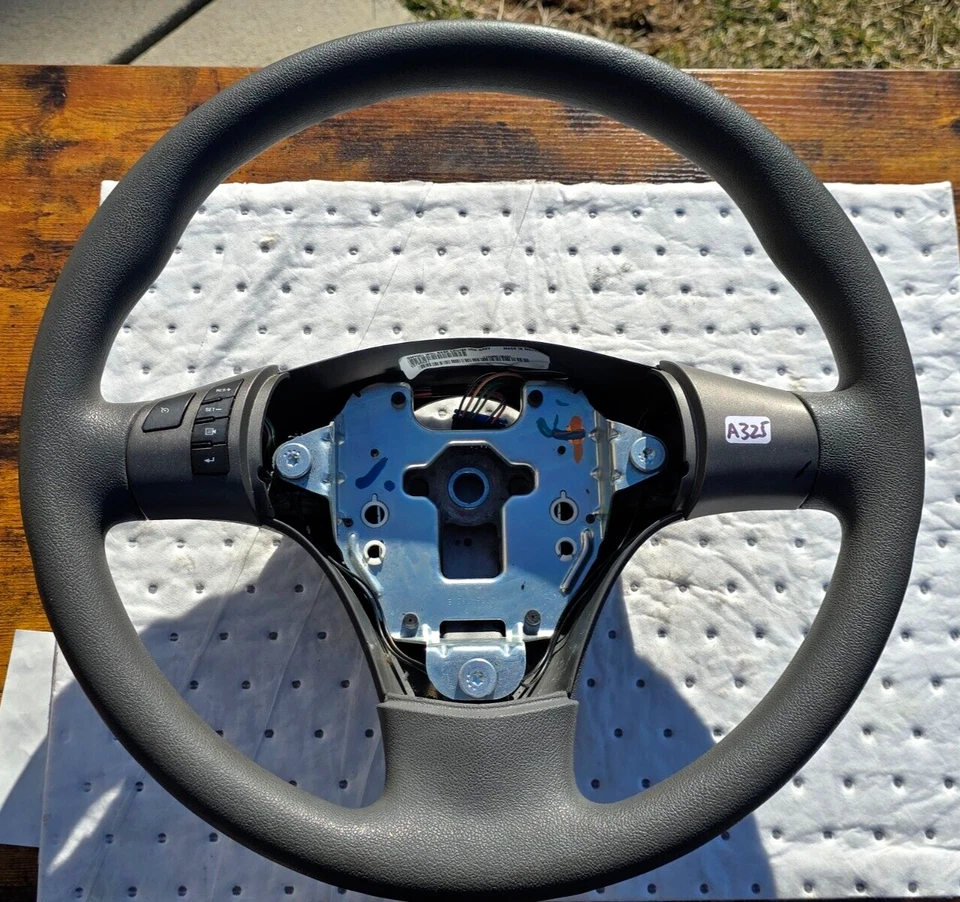 Volante del conductor Chevrolet HHR 2006-2007 con interruptor de control de crucero OEM Foto 1 de 4