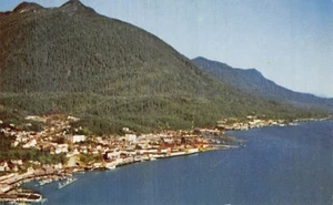 Postal postal: vista aérea, Ketchikan, Alaska, años 50 - Imagen 1 de 2