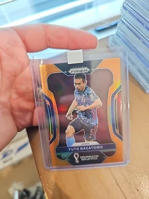 2022 Panini Prizm World Cup Yuto Nagatomo Orange  /25 Argentina #132 - Image 1 of 2