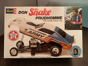Vintage 1975, Don *THE SNAKE* Prudhomme, REVELL 1/25, Funny Car Sealed NOS - Picture 1 of 7