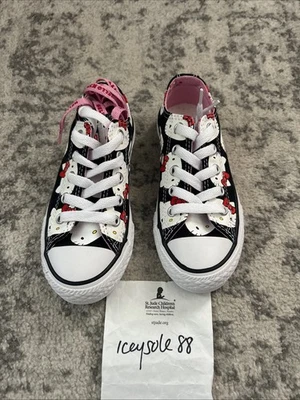 Talla 11 Juvenil - Converse Hello Kitty x Chuck Taylor All Star Lona Buey Negro Nuevo Foto 1 de 4