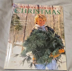 Martha Stewart's Christmas Entertaining, Decorating and Giving 1989 -Clean Pages - Picture 1 of 2