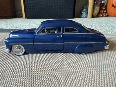 Coche diecast Johnny Lightning RC2 1:18 49 Mercury 'Rebel 8' azul 1/18 Foto 1 de 4