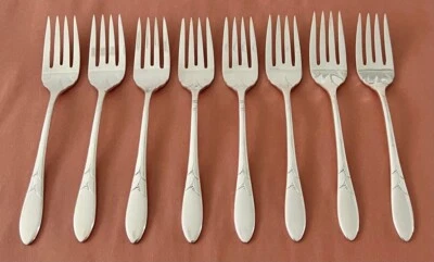 8 HORQUILLAS PARA ENSALADAS Oneida Community LADY HAMILTON plateadas 6 1/4" nuevo estado Foto 1 de 4