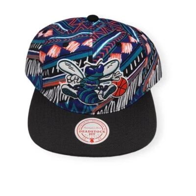 Mitchell & Ness Charlotte Hornets Patrón Día del Juego Stock Muerto Ajustable Snapback Foto 1 de 4