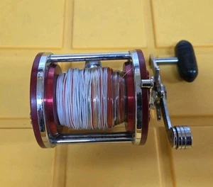 Schöne Penn No 500SL JIGMASTER, Salzwasser Gießrolle, High Speed Retrieve - Bild 1 von 10
