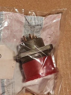 Cannon Milspec Bulkhead Connector MS3102R18-11S, NSN 5935-00-842-6316, NOS. - Image 1 of 3