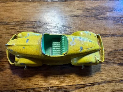 TootsieToy Boattail Roadster 黄色 二战前 白色 橡胶车轮 大约 1940 年 — 第 1/4 张图片