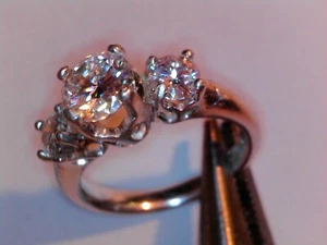 Sterlingsilver ring with 1.80ct moissanites W.GRA Certificate VVS1 D color - Picture 1 of 6