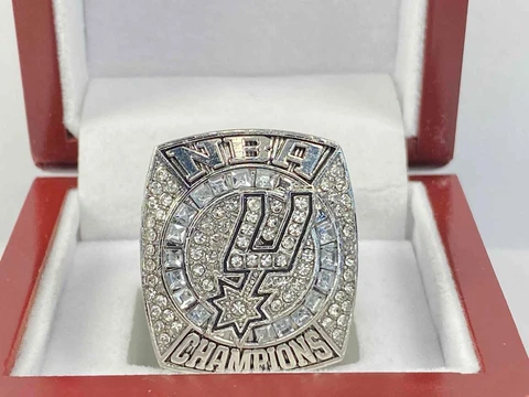 San Antonio Spurs Championship Ring - 2007 Finals Ring - Tim Duncan - Box Cover