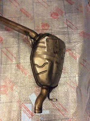 2010 MERCEDES BENZ CLS500 CLS550 OEM MUFFLER EXHAUST LEFT OR RIGHT - Image 1 of 4