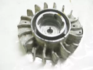 Craftsman 358356330 Parte di gruppo volano per motosega 530039155 - Foto 1 di 3