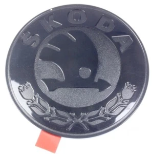 Skoda original Emblem für Motorabdeckung 69mm für Fabia 2 Octavia 2 Superb 2 NEU - Bild 1 von 1