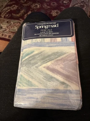 Dos fundas de almohada estándar vintage nuevas en paquete Spring Percale a rayas Foto 1 de 3