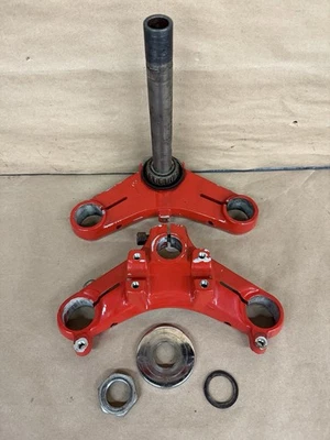 Moto Guzzi 850 1000 Triple Top Clamp Upper Forks Bar Mount  17493100 Foto 1 de 4