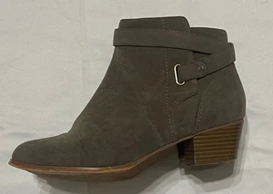 Giani Bernini Womens 8M Dorii Ankle Boots Gray Block Heel Zip Up Almond Toe - Picture 1 of 12