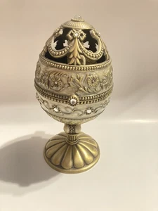 Jane Seymour St. Catherine's Court uovo musicale gioiello decorazione decorata - Foto 1 di 3