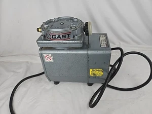 Gast D0A-V191-AA Vacuum Pump 115 V 4.2 A 60 Hz - Picture 1 of 12