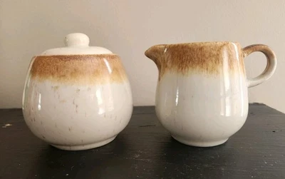 McCoy Pottery White & Tan Drip Glaze 7020 Creamer & Sugar Bowl - Image 1 of 4