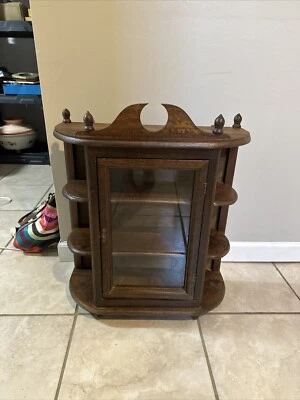 Gabinete de curiosidades, independiente o de montaje en pared, 23” de alto x 20” de ancho x 8,5” D perilla rota Foto 1 de 4