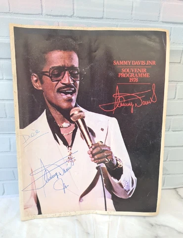 Sammy Davis Jr. Signed 1978 Programme "Rat Pack" Vegas Performer A45 Cover