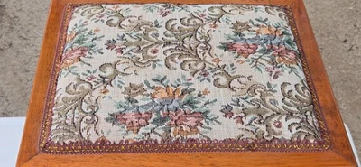 复古玫瑰花卉衬垫针绣挂毯木凳脚凳上衣 17 — 第 1/4 张图片