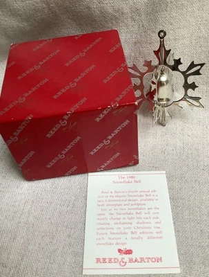 Adorno de campana de copo de nieve vintage plateado Reed & Barton cuarta edición 1986 Foto 1 de 4