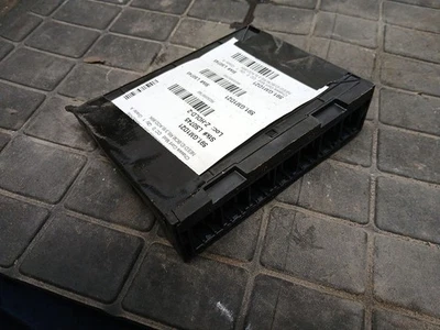 2021 Chevrolet Traverse Body Control Module BCM 3099768 - Image 1 of 4