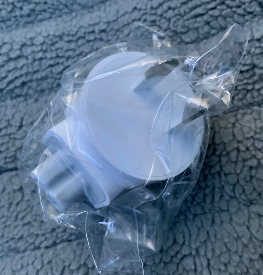 for iPod Classic 1st/2nd/3rd/4th Generation Firewire plug (AU) ref.550 - Image 1 of 3