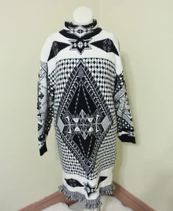 Abito vintage maglia azteca grande bianco e nero frange astratto ufficio core western - Foto 1 di 11
