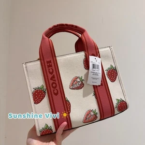 Neu mit Etikett Coach Smith Beuteltasche 24 Tasche Erdbeerrosa Rot Weiß Schulter Handtasche CAR80 - Bild 1 von 9