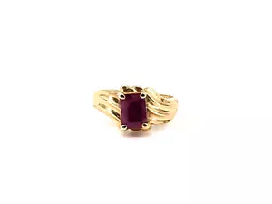 10KT Yellow Gold 1.50dwt Ruby Ring Size 6.25 - Picture 1 of 13