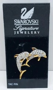 Broche Swarovski Delfines Broche Tac Pin Joyería Estuche Terciopelo *RETIRADO Nuevo* - Imagen 1 de 4