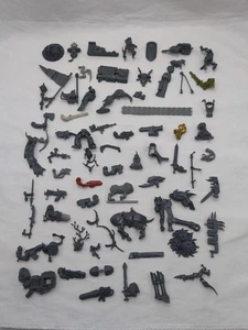 Menge (50+) Warhammer 40k und Fantasy Teile und Stücke - Bild 1 von 5